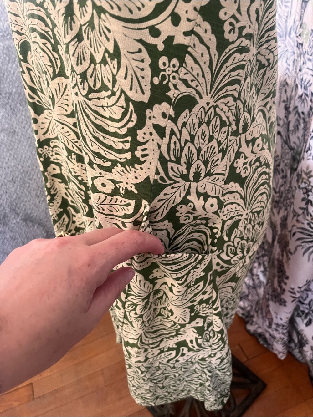 Fat Face Green and Cream Floral Dress size 2 - Picture 4 of 6